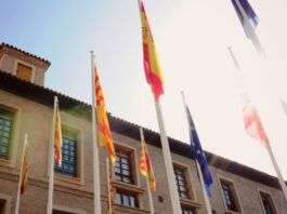 El Gobierno de Aragón convoca cinco becas de formación para periodistas El Gobierno de Aragón convoca cinco becas para periodistas recién titulados