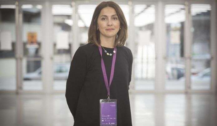El-Premio-al-ingenio-español-en-Internet-Blasillo-de-Huesca-reconoce-la-labor-de-la-periodista-Charo-Marcos.-e1647446697592-1200x700