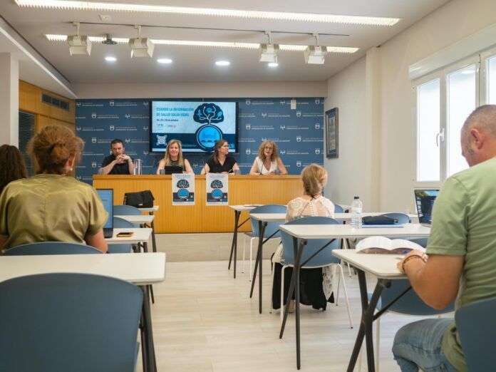 Presentacion del Congreso ANIS Cuando la información de salud salva vidas periodistas de aragon