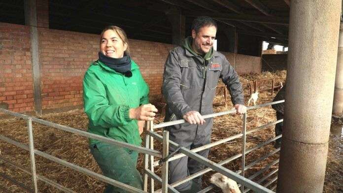 Prensa CARTV JUDIT Y MIR ABRIR PUERTA